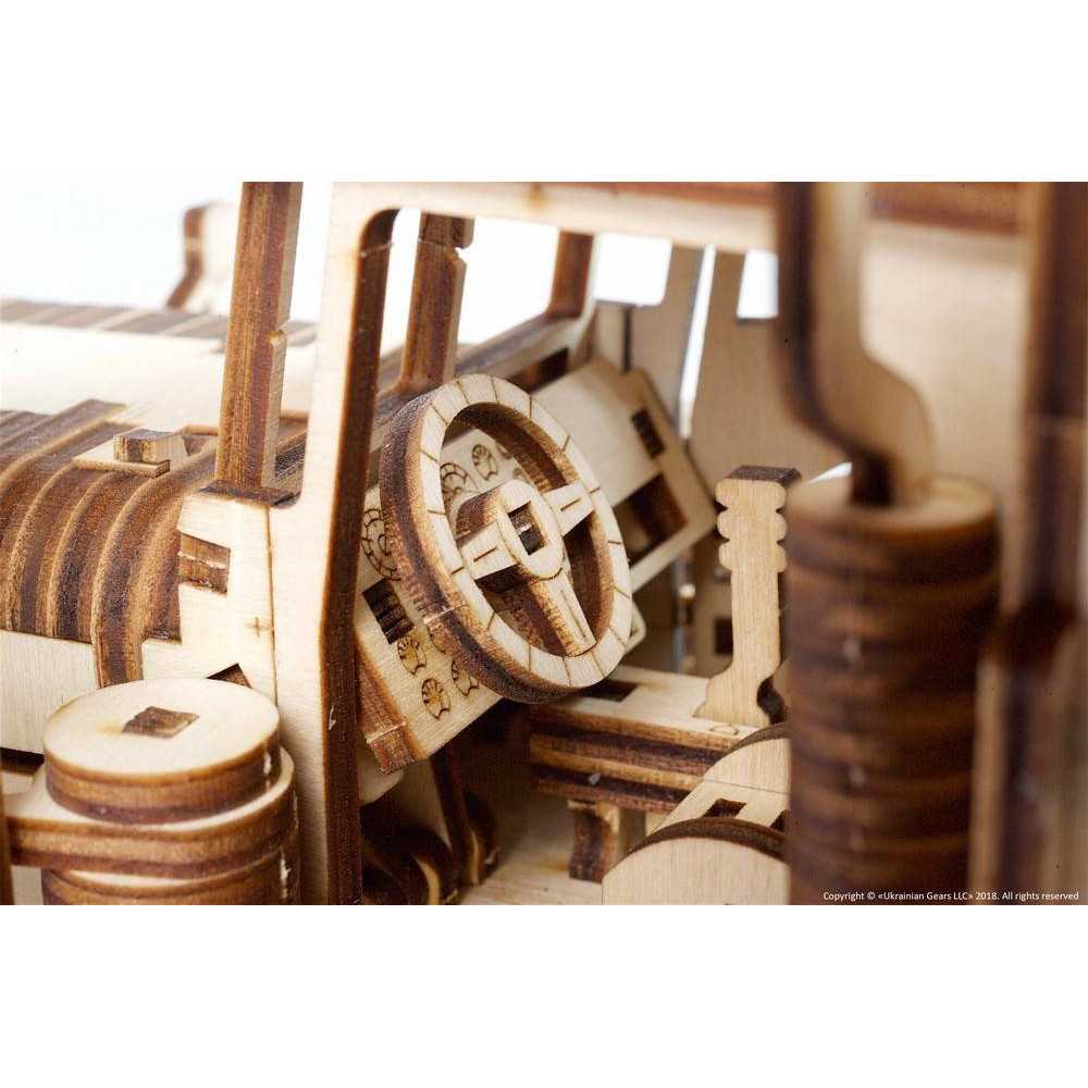 Modello di Camion Ugears Heavy Boy Truck VM-03 in legno da assemblare