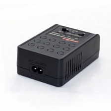 Italtrading Carica batteria ULTRA UP4AC Plus 30W per Lipo, LiFe, LiHV, NiMh, NiCd (art. ULTRA-UP4AC)