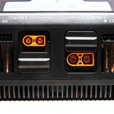 Spektrum Carica batteria doppio Smart S2200 G2 AC 220V per Li-Po 1-6S 2x200W (art. SPMXC2010I)