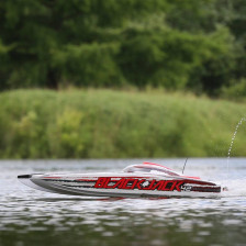 ProBoat Catamarano Blackjack 42" 8S Brushless versione RTR White/Red (art. PRB08043T2)