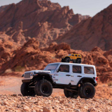 Axial Rock Crawler SCX6 Jeep JLU Wrangler scala 1/6 4WD versione RTR senza batterie Argento (art. AXI05000T2)