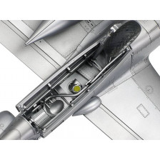 Tamiya Aereo da caccia bimotore Lockheed P-38 J Lightning kit di montaggio scala 1/48 (art. TA61123)