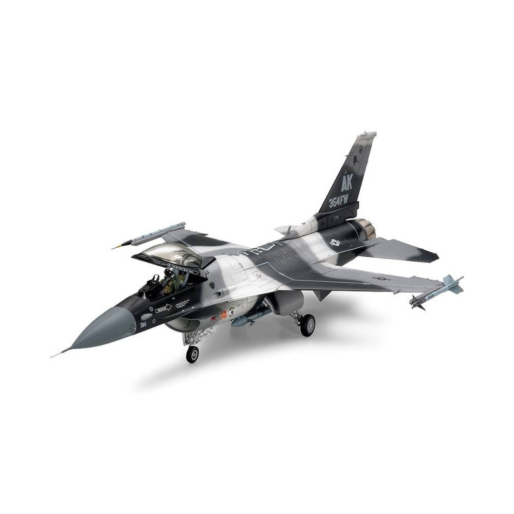 Tamiya F-16C/N Aggressor / Adversary kit di montaggio scala 1/48 (art. TA61106)