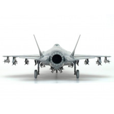Tamiya Lockheed Martin F-35A Lightning II Kit di montaggio scala 1/48 (art. TA61124)