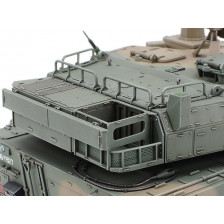 Tamiya Carro armato Japan Ground Defense Force TYPE 16 MCV C5 con Verricello scala 1/35 Kit di montaggio (art. TA35383)