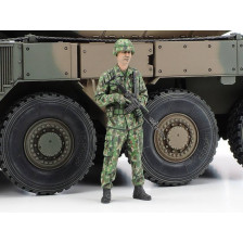Tamiya Carro armato Japan Ground Defense Force TYPE 16 MCV C5 con Verricello scala 1/35 Kit di montaggio (art. TA35383)