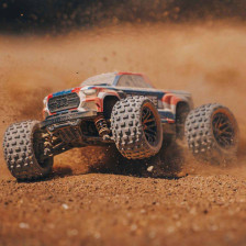 Arrma Monster Truck Granite Grom 4X4 Brushed Scala 1/18 RTR con batteria e caricabatterie blu (art. ARA2102T1)