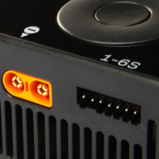 Spektrum S1100 AC Smart Charger | Ricarica Intelligente per RC