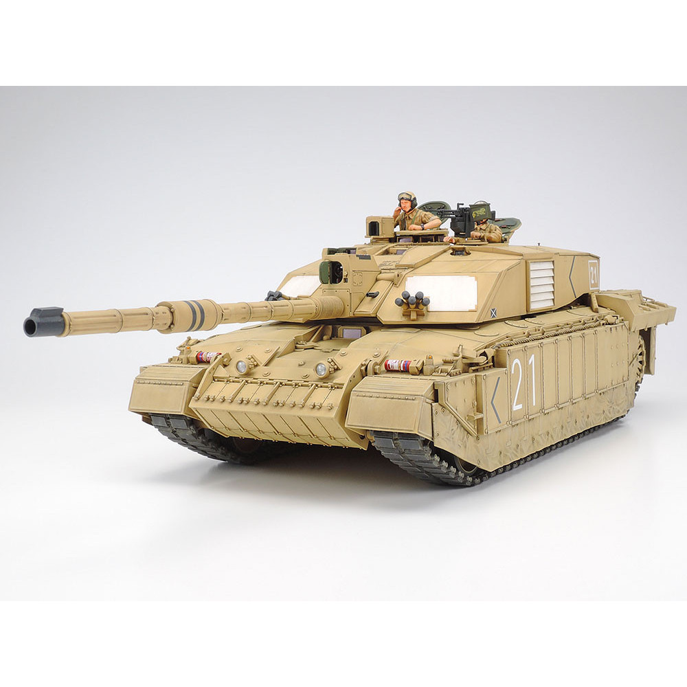 Tamiya Challenger 2 Desert 1/35: Dettaglio al Top!