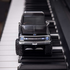 Axial SCX30 Chevrolet K10 1/30 4X4 RTR Black - AXI-2260T2