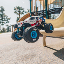 ARRMA Freedom Flyer GROM 1/16 4X4 RTR ARA2130FF EAN 5052127055314