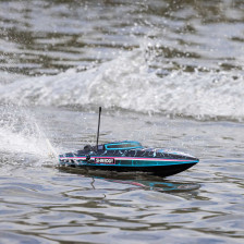 Pro Boat Recoil 2 18" Brushless Deep-V RTR Shreddy PRB08053T1